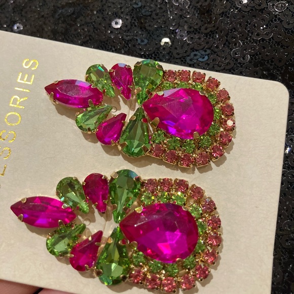 Pink and green water drop rhinestone earrings - Picture 3 of 7